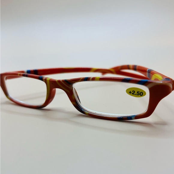 BRAND NEW GEOMETRIC NARROW READERS. ORANGE DESIGN WITH MATCHING CASE - Picture 3 of 8